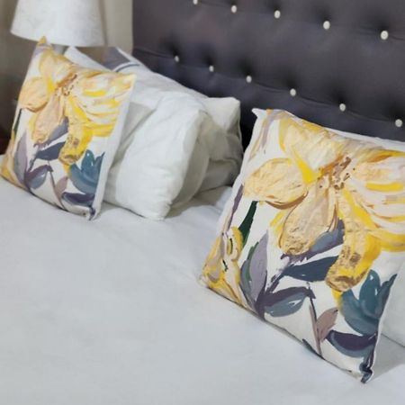Garden Corner Guesthouse Бофорт Уест Екстериор снимка