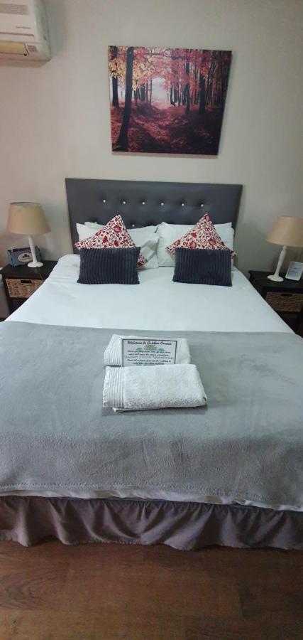 Garden Corner Guesthouse Бофорт Уест Екстериор снимка