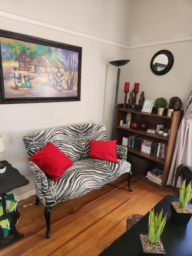 Garden Corner Guesthouse Бофорт Уест Екстериор снимка